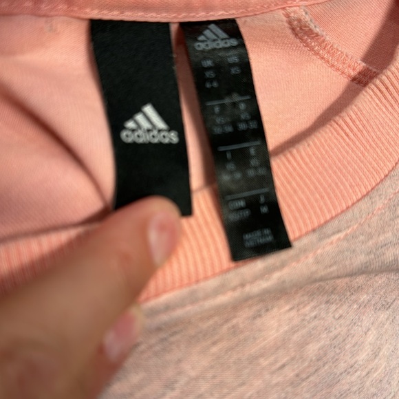 Adorable peach blush heather tone cropped Adidas sweatshirt size medium. - Picture 8 of 10
